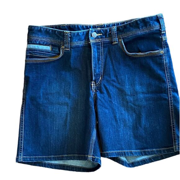 Carhartt Original Fit Womens Size 12 Denim Shorts cotton, poly, spandex blend - Picture 1 of 4